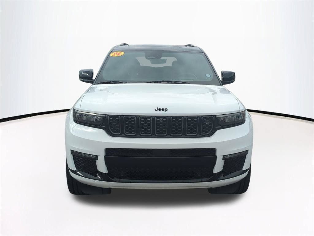 Used 2024 Jeep Grand Cherokee L Summit AWD/4WD image 3