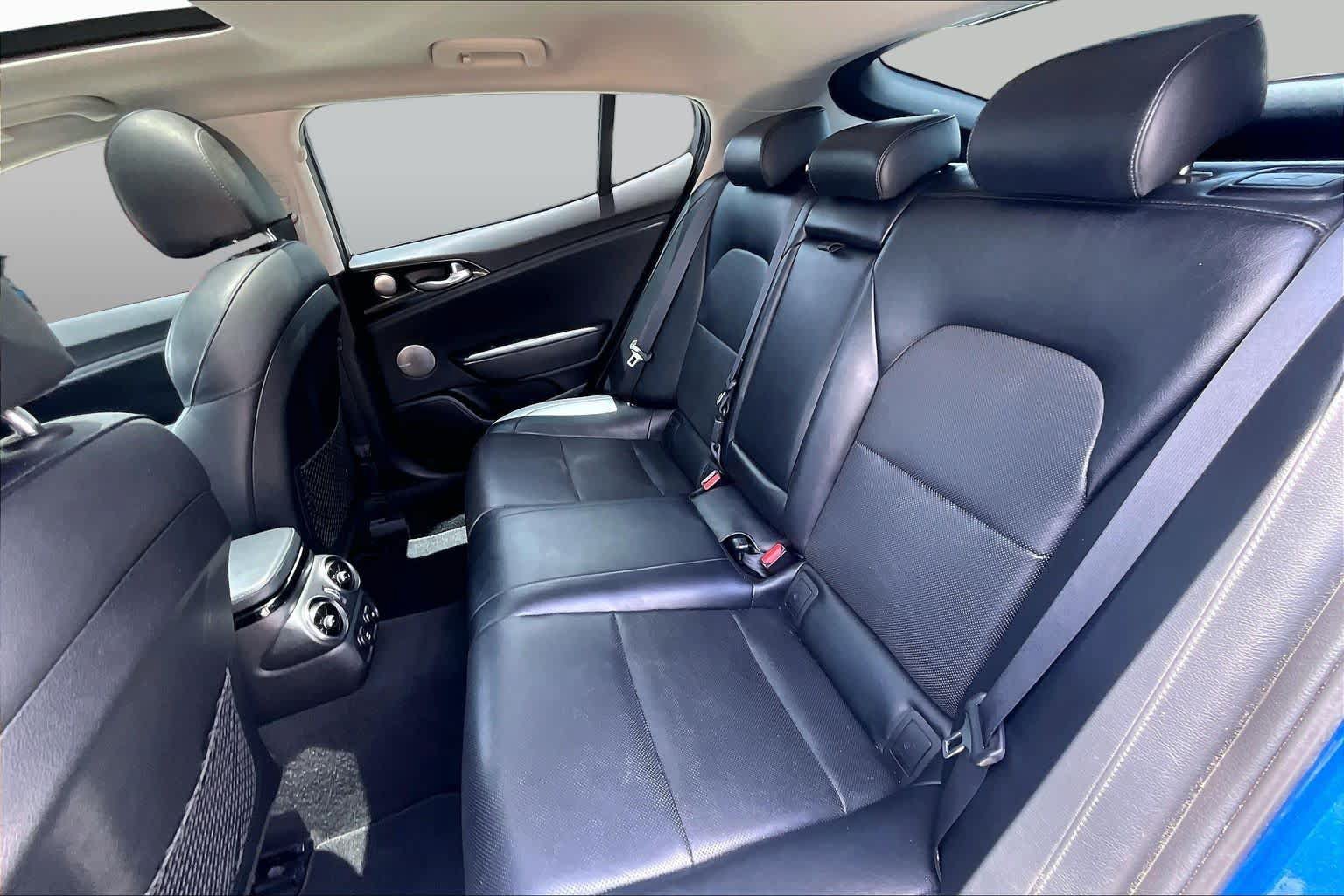 Used 2019 Kia Stinger Premium RWD image 18