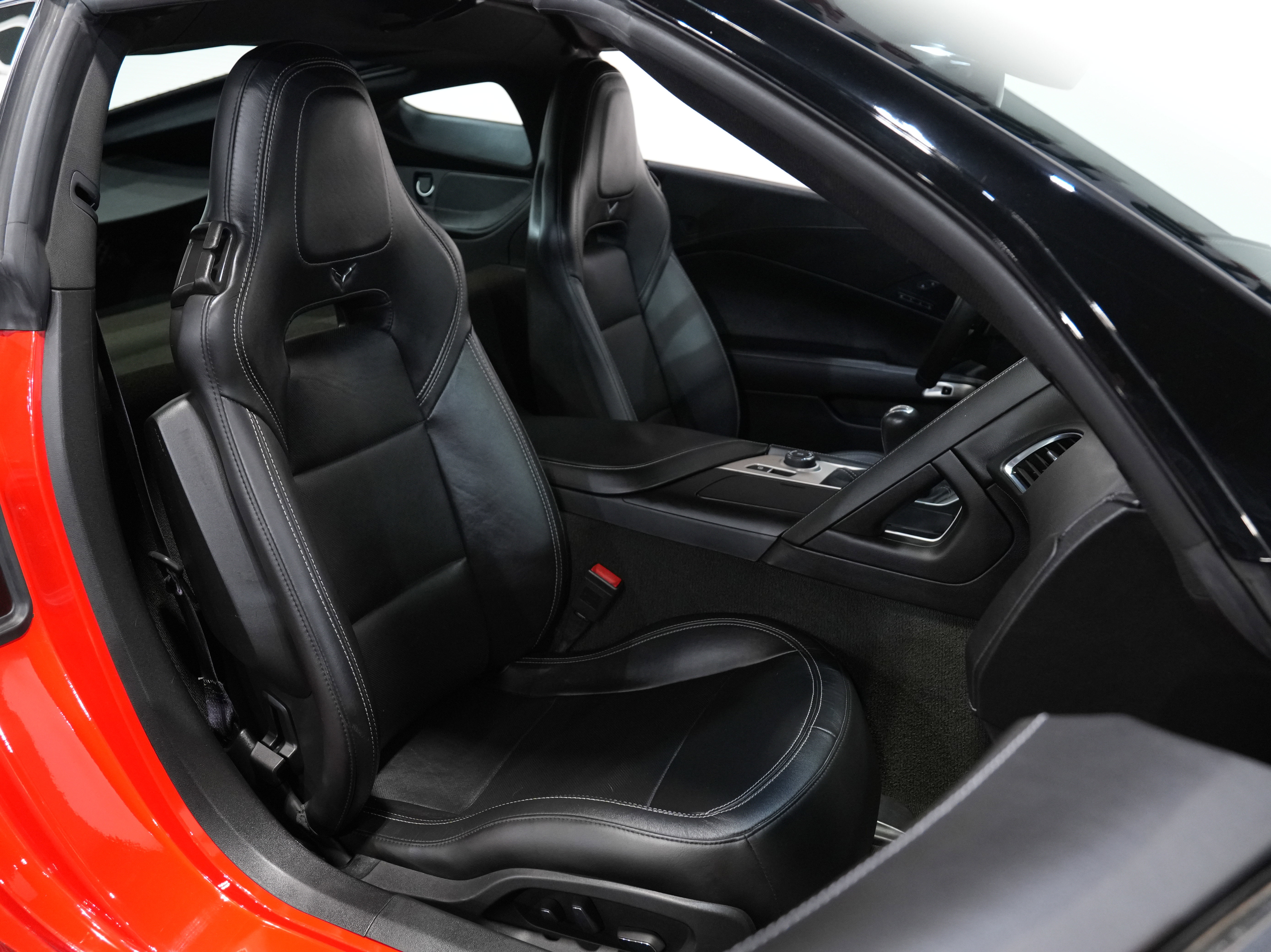 Used 2014 Chevrolet Corvette Stingray Coupe w/ 2LT Preferred Equipment Group image 30