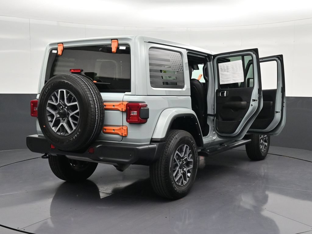 Used 2024 Jeep Wrangler Unlimited Sahara w/ Safety Group AWD/4WD image 33