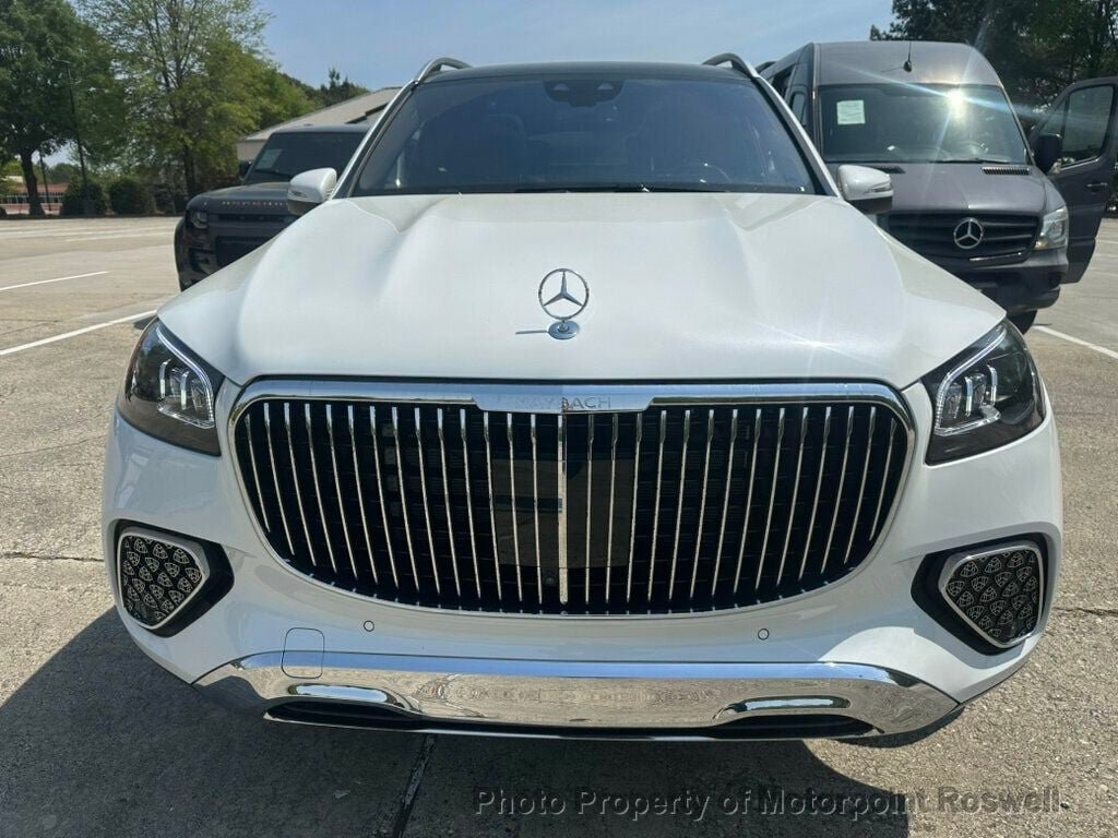 Used 2026 Mercedes-Benz Maybach GLS 600 4MATIC image 9