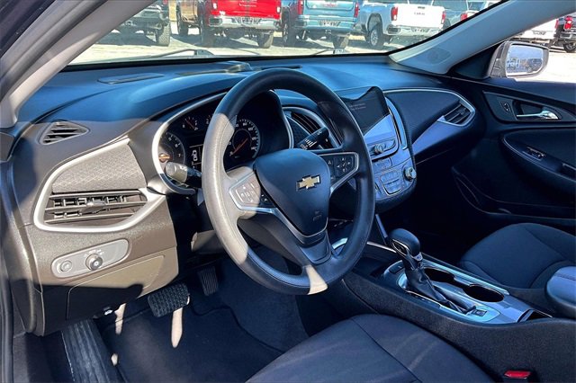 Used 2023 Chevrolet Malibu LT image 17