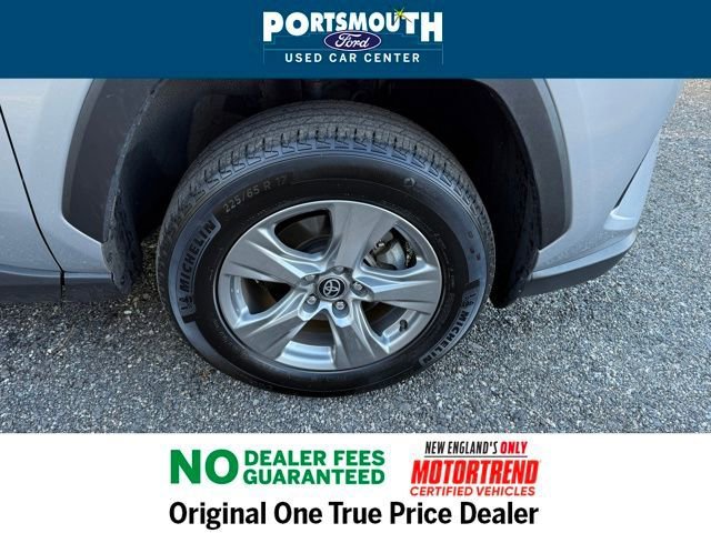Used 2024 Toyota RAV4 XLE image 32