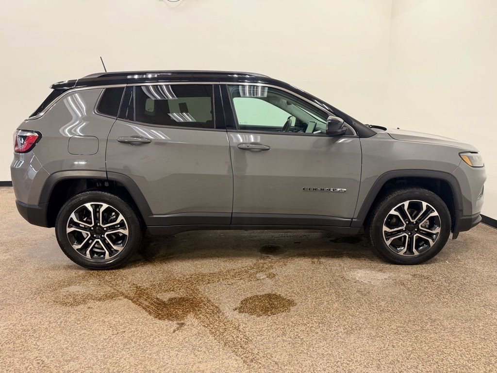 Used 2022 Jeep Compass Limited image 5