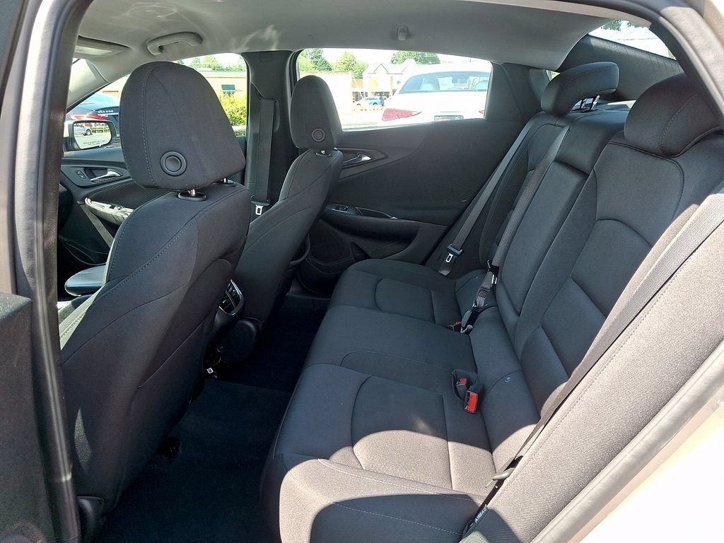 Used 2025 Chevrolet Malibu LT FWD image 10