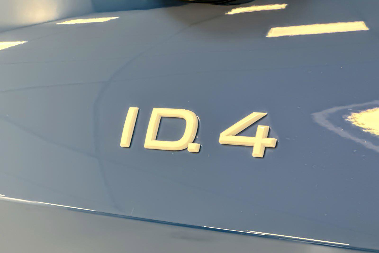 New 2025 Volkswagen ID.4 Pro image 25