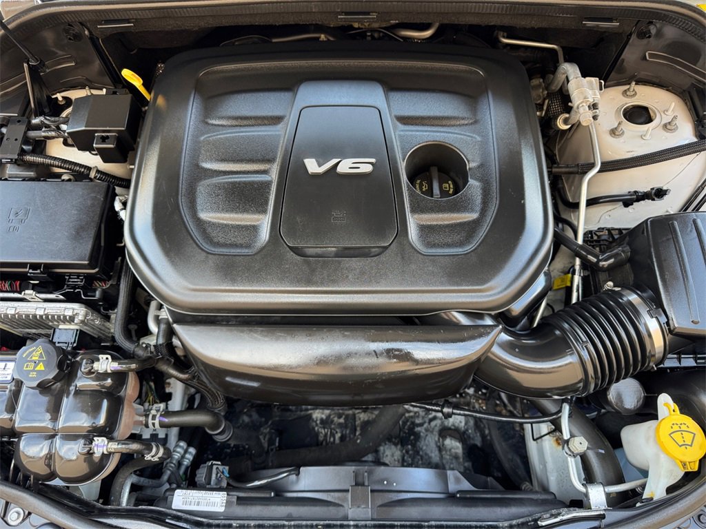 Used 2018 Jeep Grand Cherokee Limited image 9