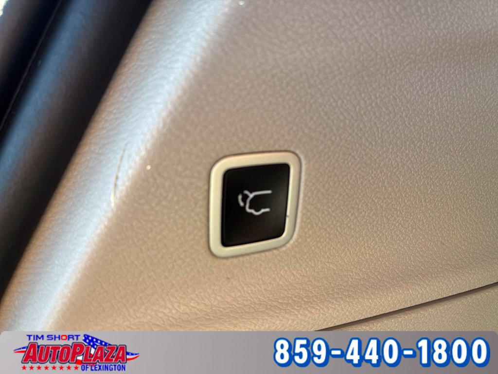 Used 2022 Chrysler Pacifica Touring-L FWD image 19