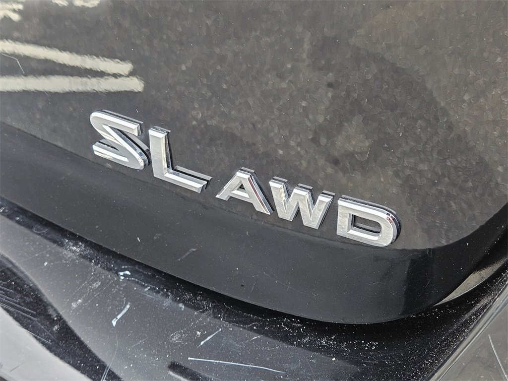 Used 2010 Nissan Rogue SL w/ Premium Pkg image 13