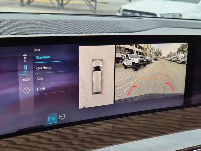 Certified 2025 Cadillac Escalade ESV Sport Platinum image 15