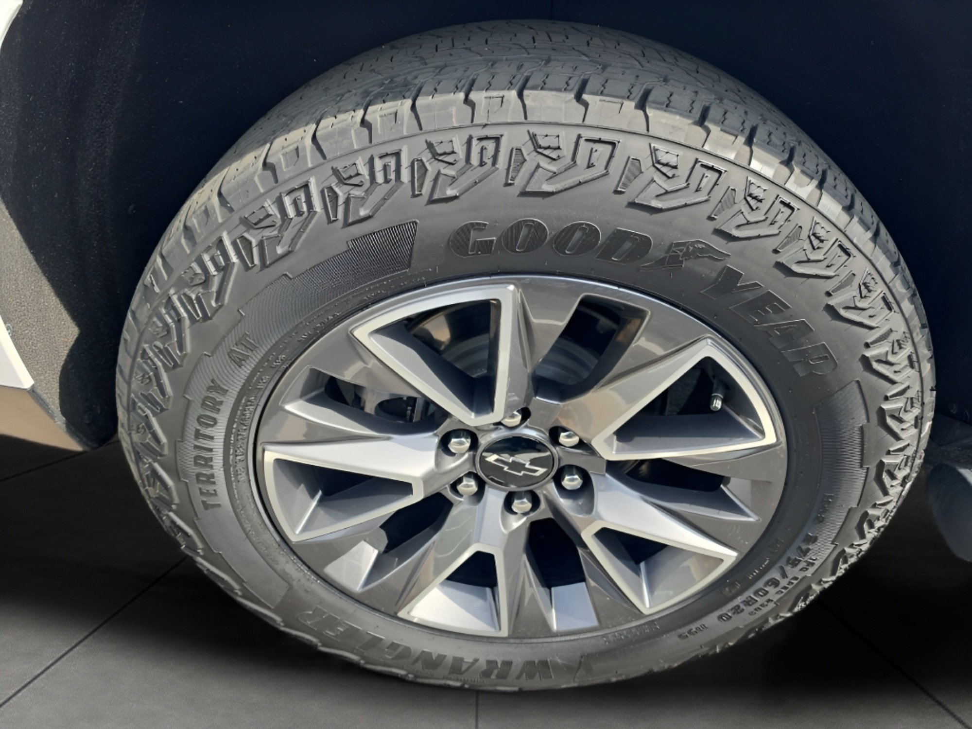 Used 2024 Chevrolet Tahoe Z71 w/ Luxury Package image 10