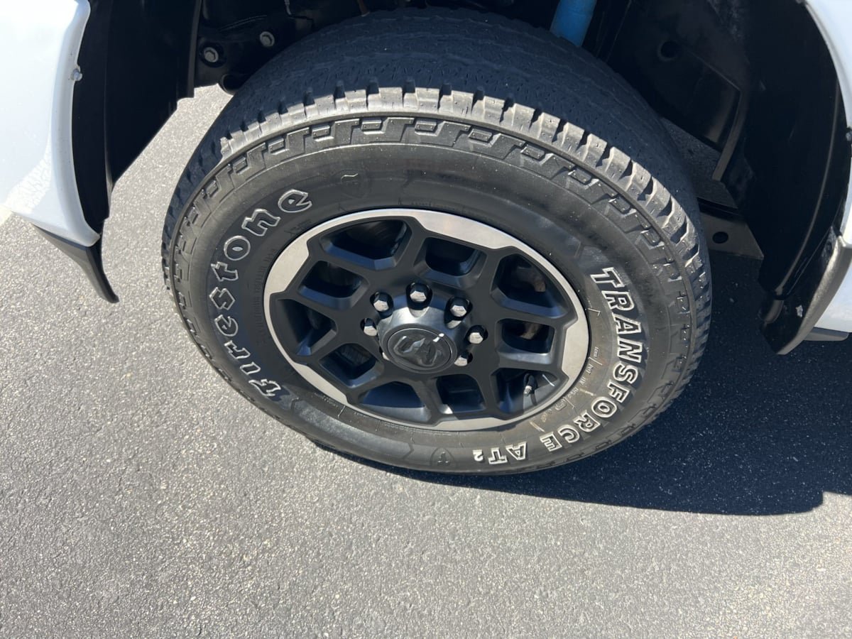 Used 2025 RAM 2500 Laramie AWD/4WD image 9