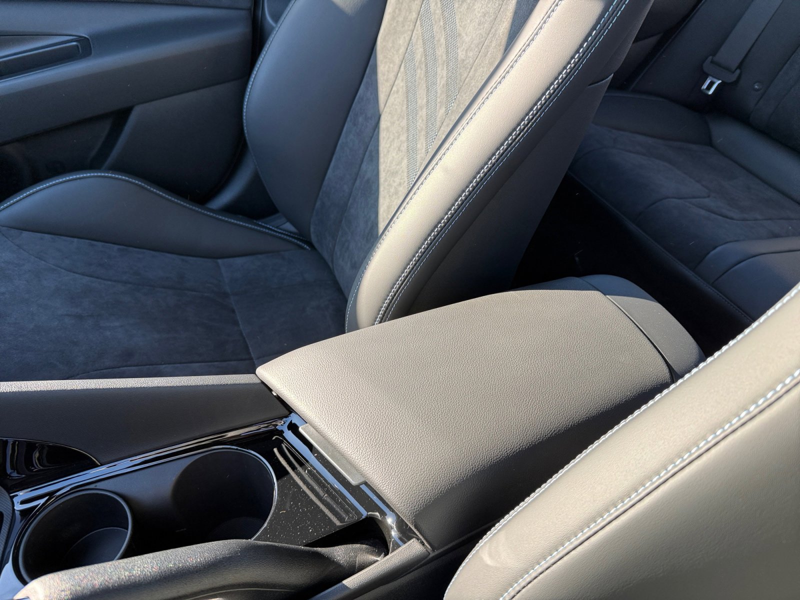 New 2026 Hyundai Elantra N FWD image 14