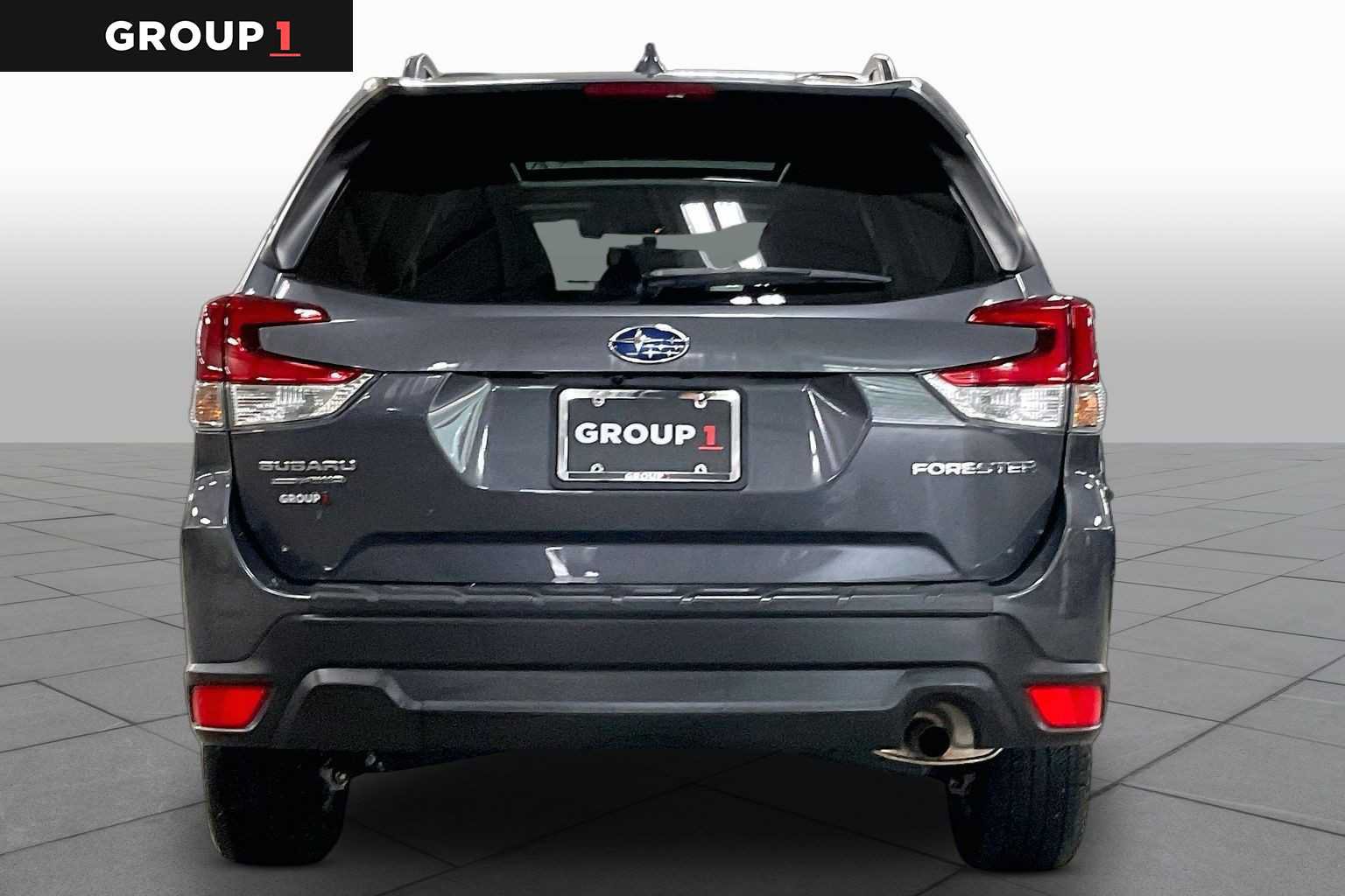 Used 2021 Subaru Forester Premium AWD/4WD image 5