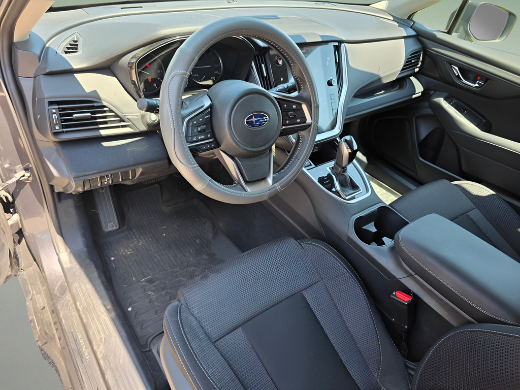 Used 2025 Subaru Outback Premium AWD/4WD image 20