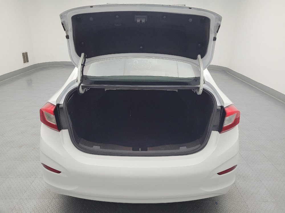Used 2019 Chevrolet Cruze LT FWD image 29