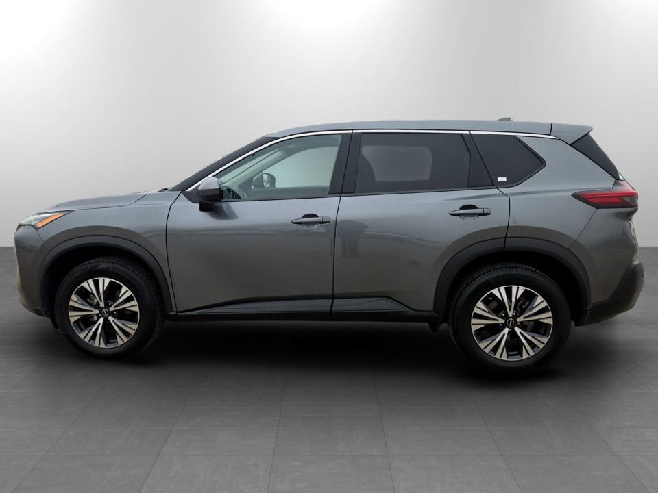 Used 2023 Nissan Rogue SV image 9