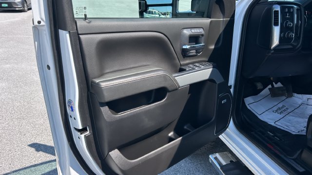 Certified 2019 Chevrolet Silverado 3500 LTZ w/ Duramax Plus Package AWD/4WD image 18