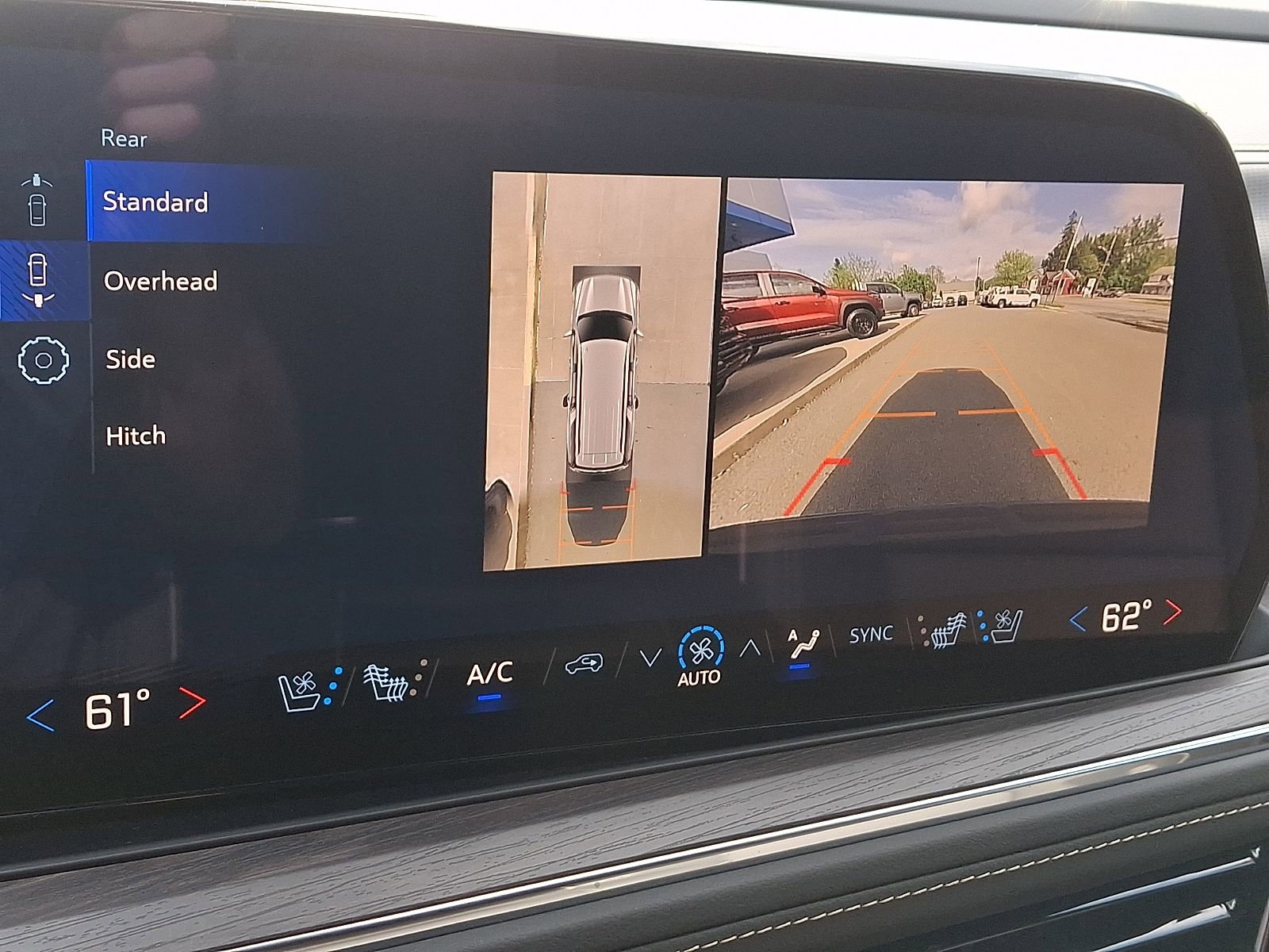 New 2026 Chevrolet Suburban Premier w/ Sun And Tow Package AWD/4WD image 19