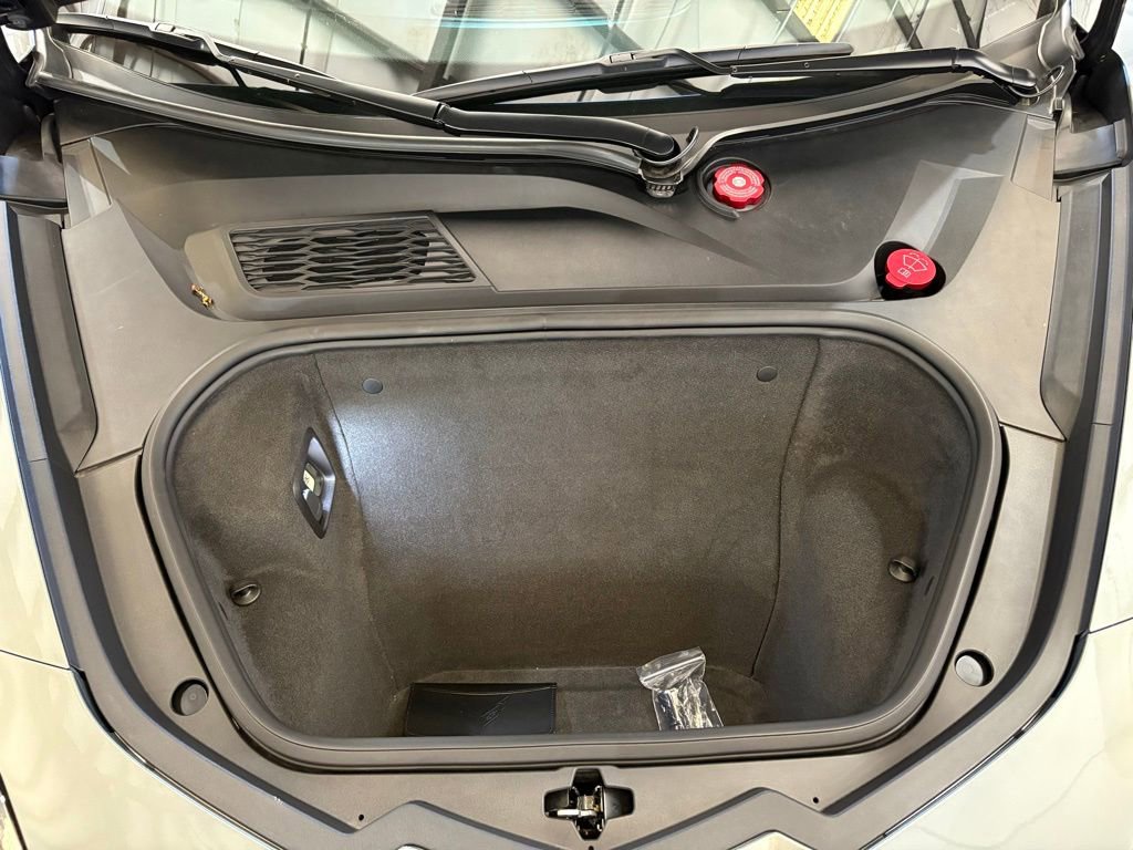 Used 2024 Chevrolet Corvette Stingray Coupe w/ Z51 Performance Package image 17