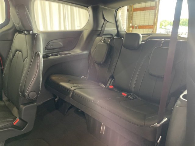 New 2026 Chrysler Pacifica Select image 43