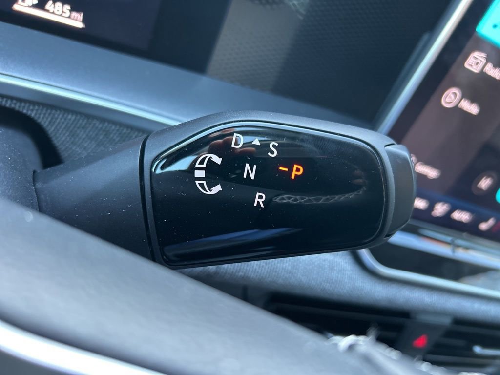 Used 2025 Volkswagen Tiguan S image 28