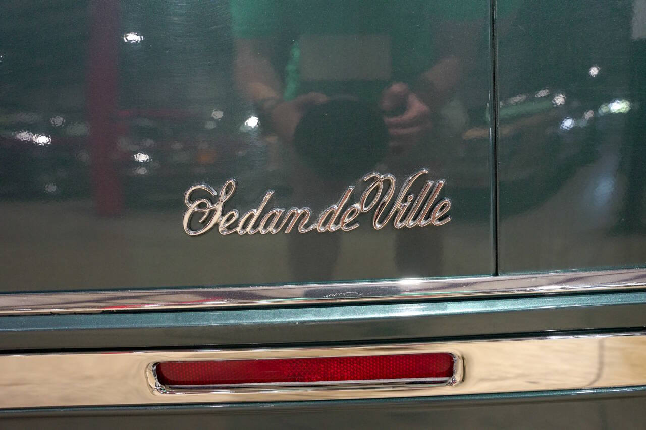 Used 1992 Cadillac De Ville Sedan FWD image 24