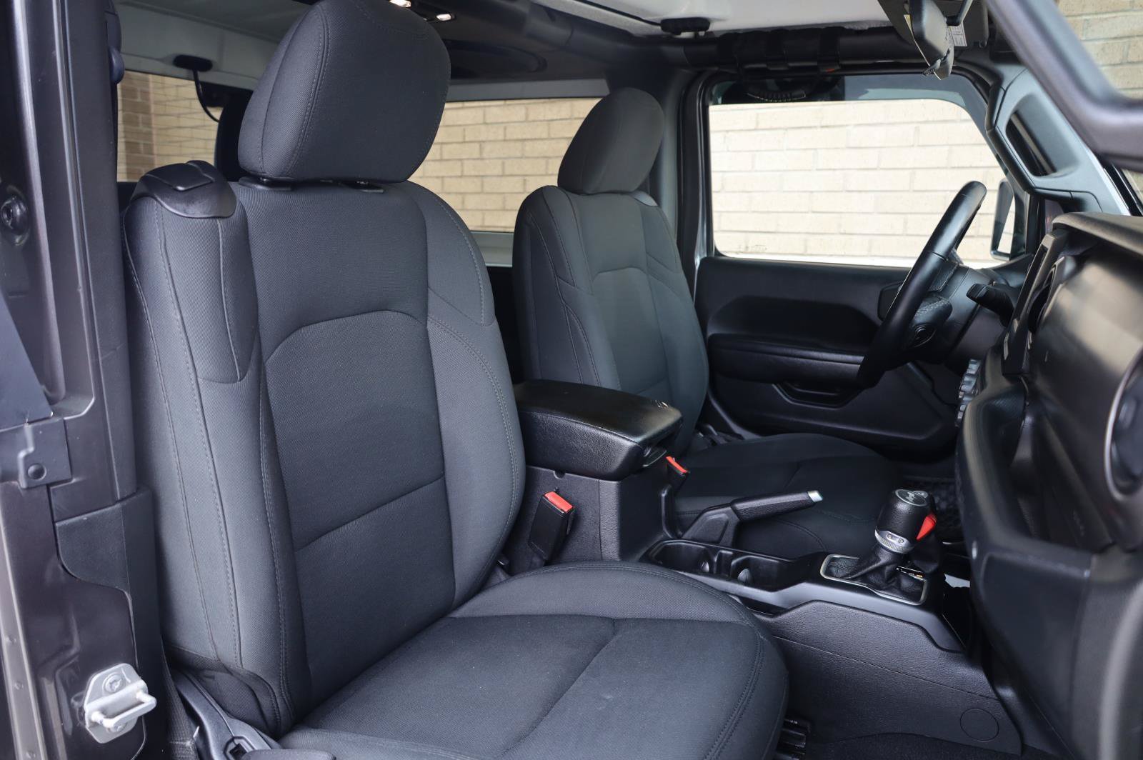 Used 2021 Jeep Wrangler Sport AWD/4WD image 21