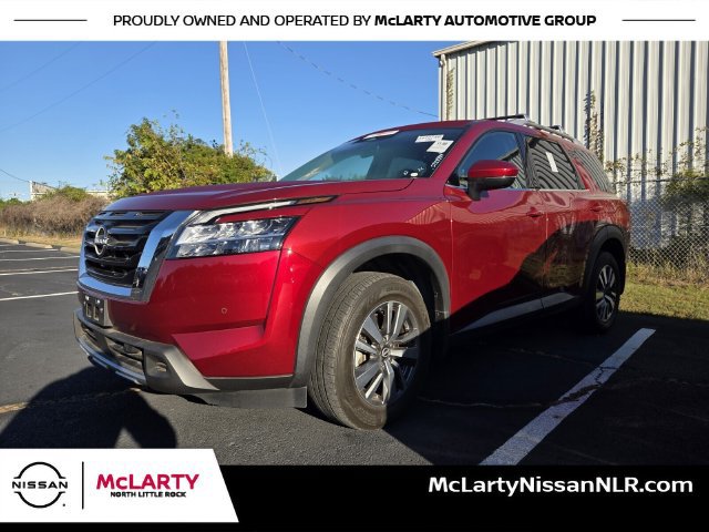 Used 2023 Nissan Pathfinder SL