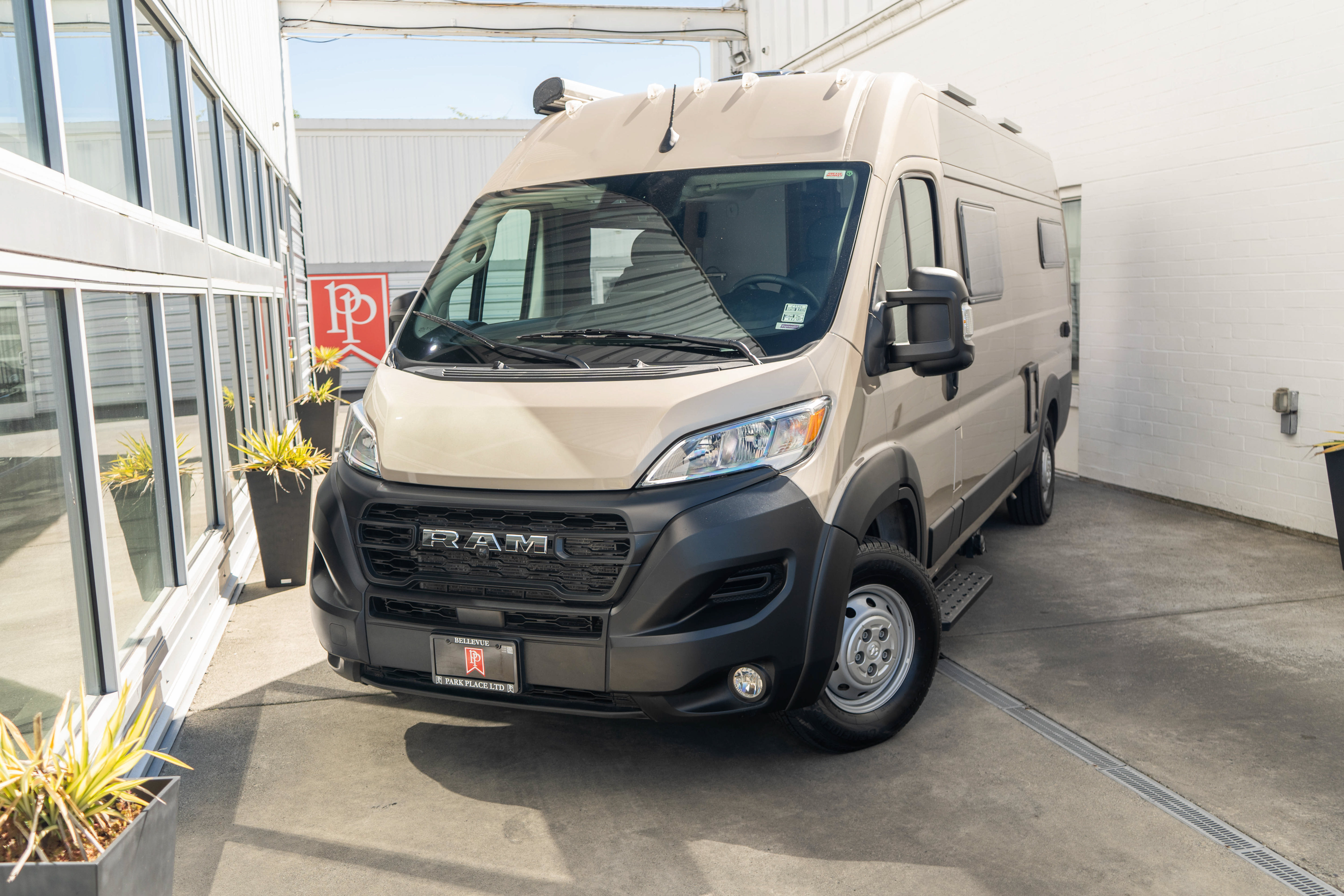 Used 2023 RAM ProMaster 3500 w/ Driver Convenience Group FWD image 3