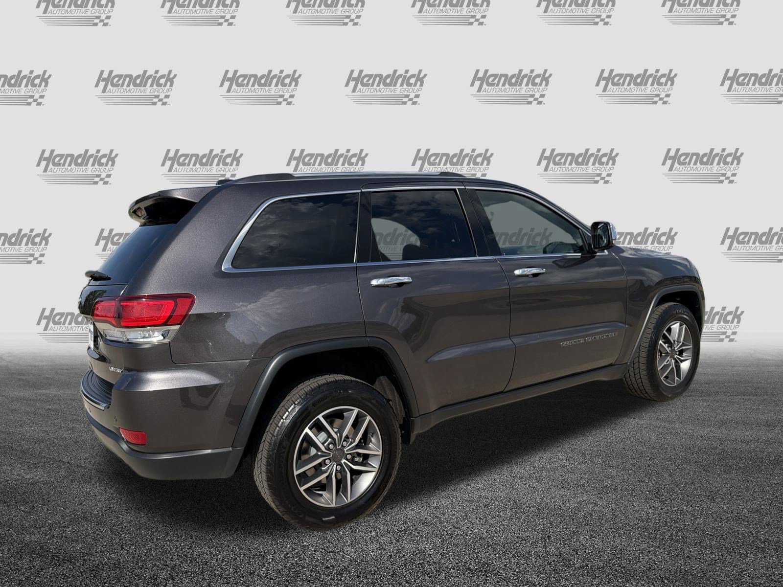 Used 2021 Jeep Grand Cherokee Limited AWD/4WD image 10