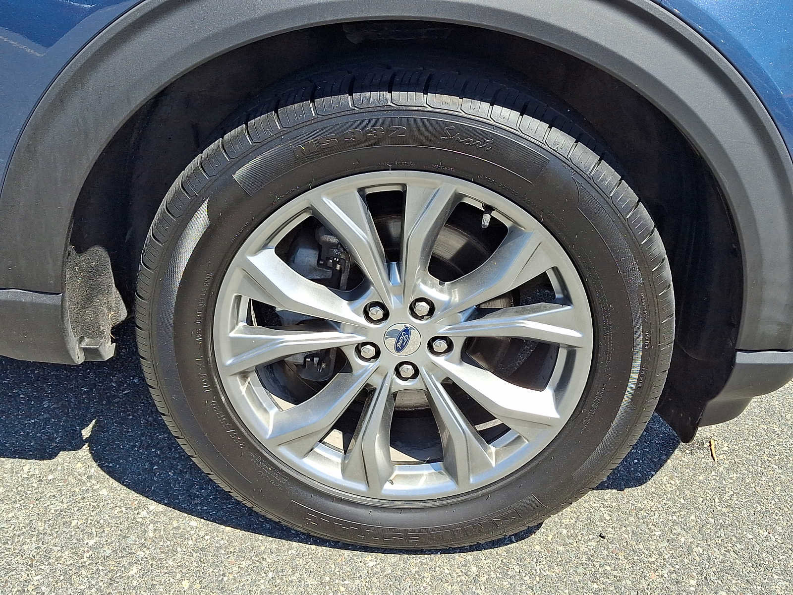 Used 2020 Ford Explorer XLT w/ Equipment Group 202A AWD/4WD image 8