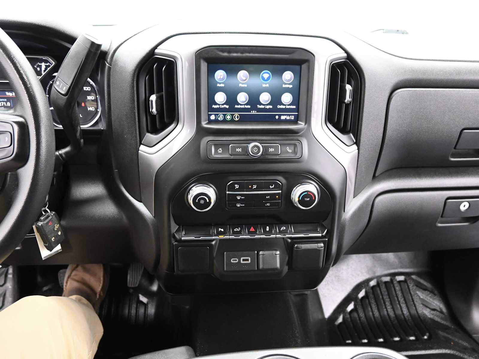 Used 2021 GMC Sierra 1500 4x4 Double Cab w/ Convenience Package image 13