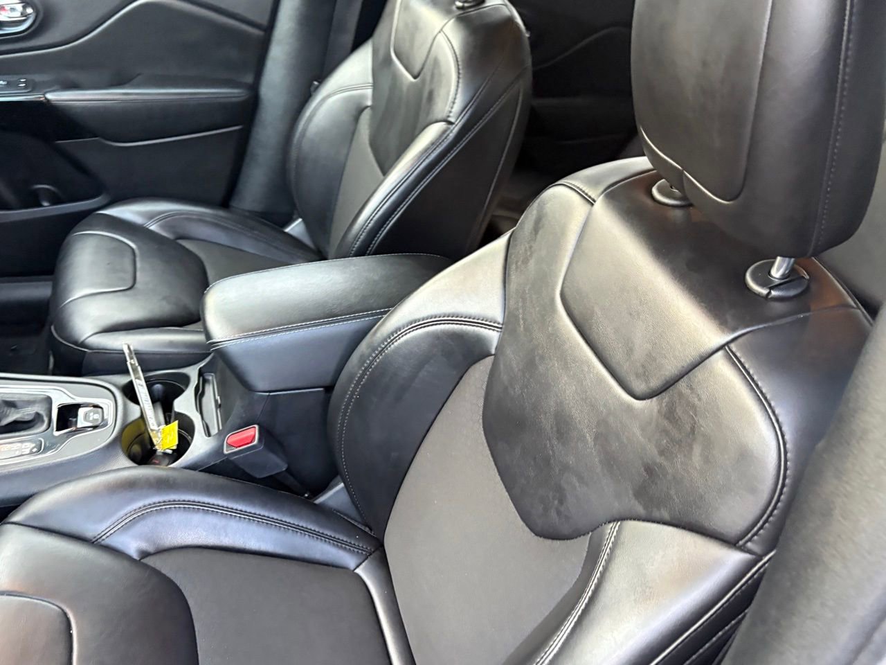 Used 2021 Jeep Cherokee Latitude Plus image 28