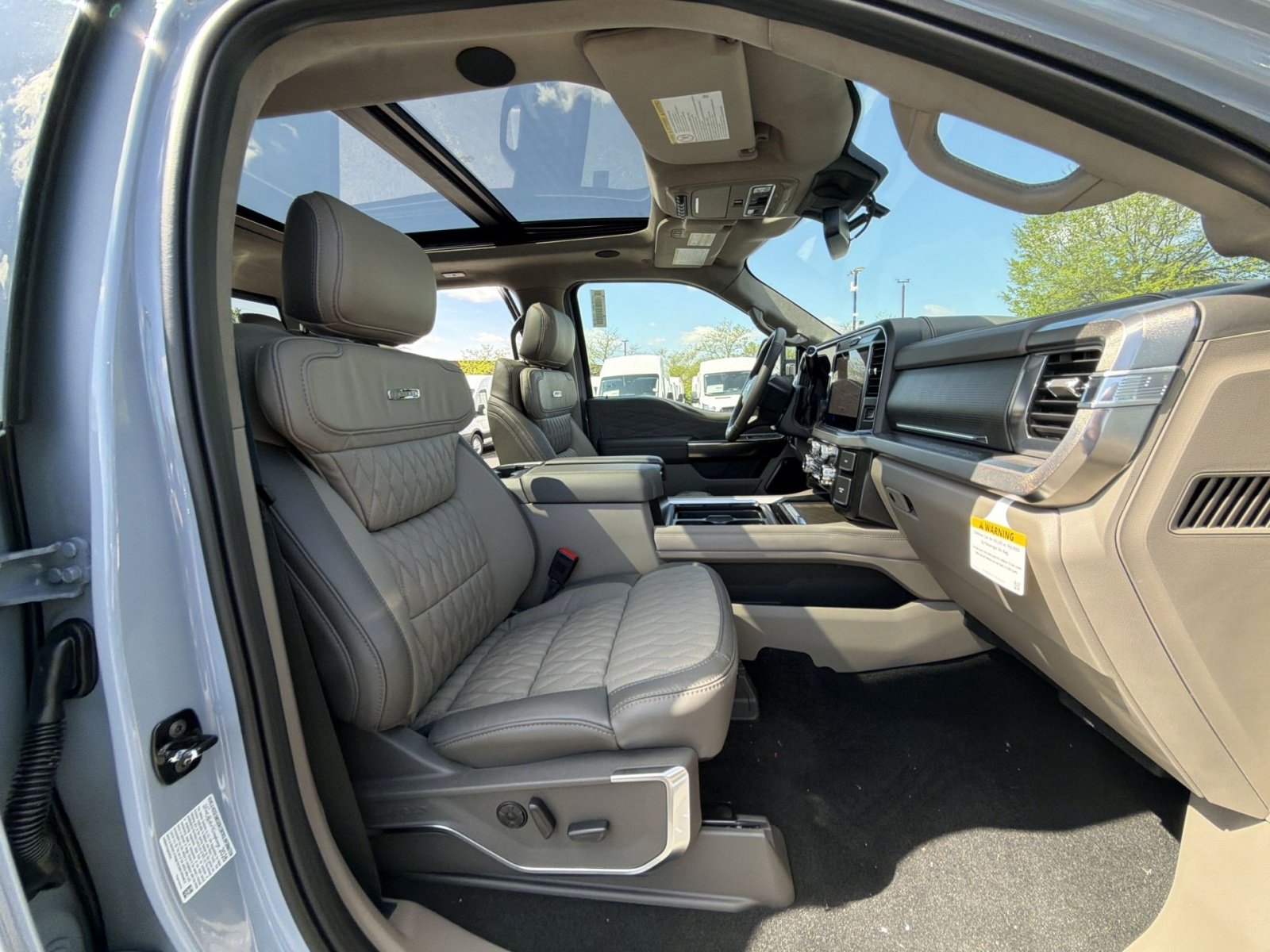 New 2026 Ford F450 Platinum w/ Platinum Plus Package AWD/4WD image 26