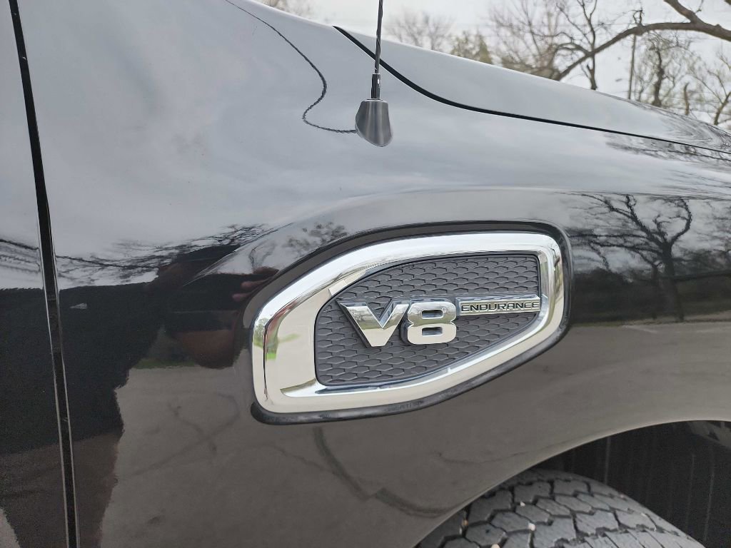 Used 2021 Nissan Titan SV w/ SV Convenience Package image 16