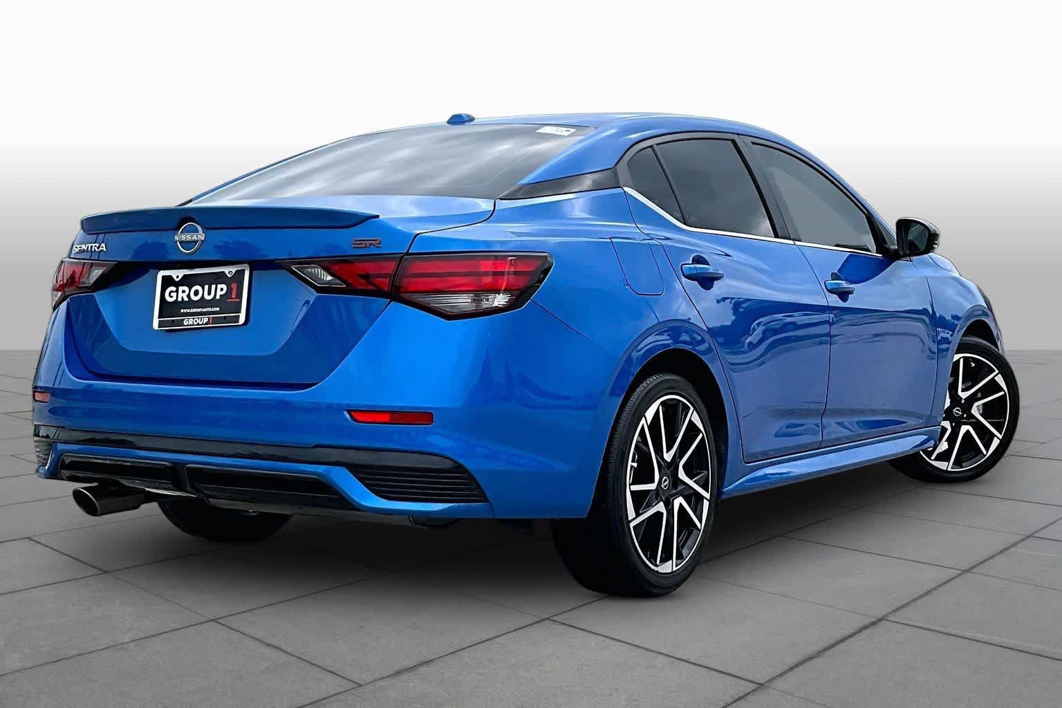 Certified 2025 Nissan Sentra SR FWD image 13