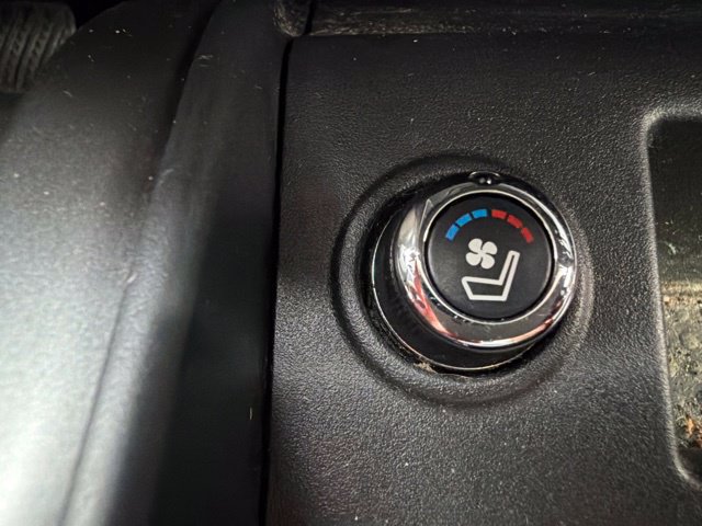 Used 2016 Nissan Titan Platinum Reserve RWD image 35