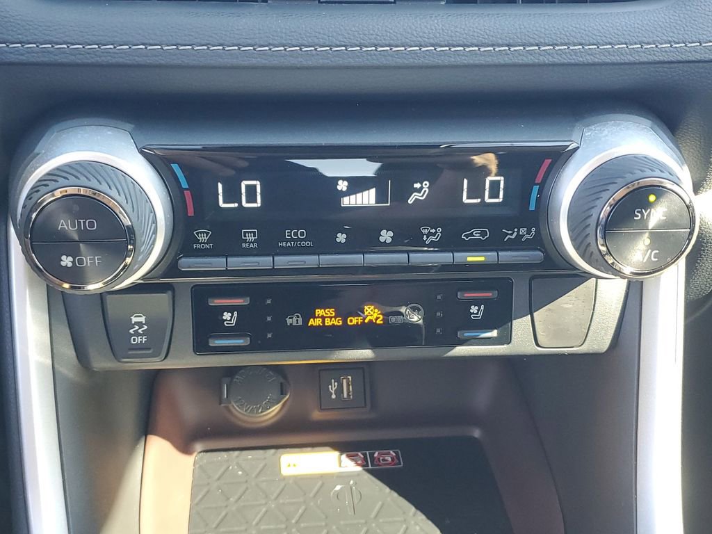 Used 2024 Toyota RAV4 Limited image 33