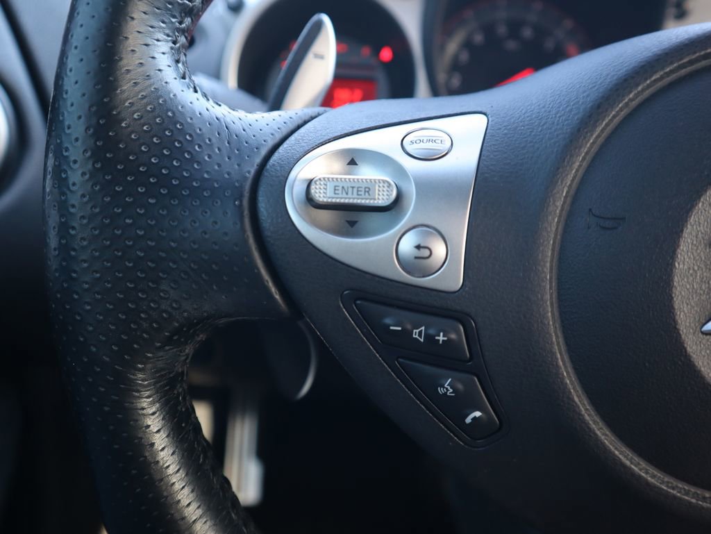 Used 2014 Nissan 370Z Touring w/ Sport Package image 20