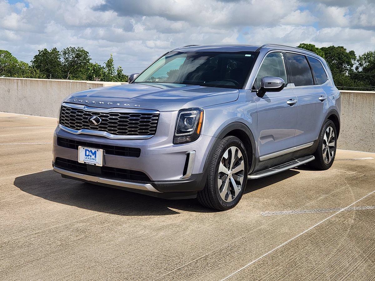 Used 2020 Kia Telluride S w/ S 8 Passenger Seating Package FWD image 3
