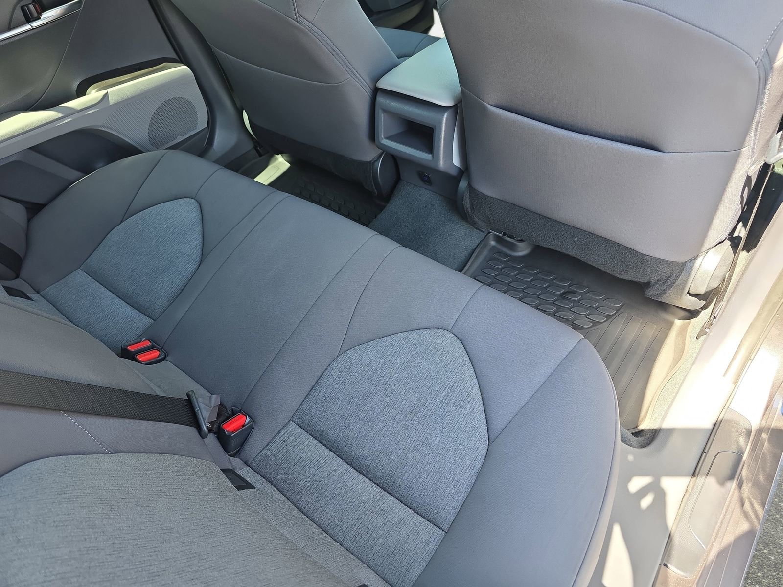 Used 2023 Toyota Camry LE image 11