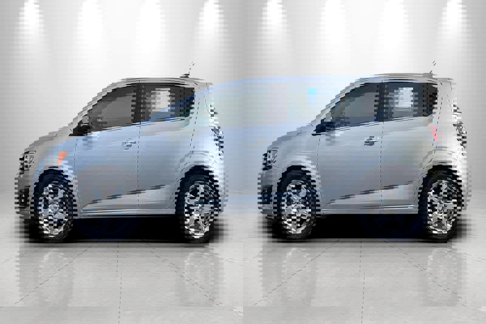 Used 2015 Chevrolet Sonic LTZ image 5