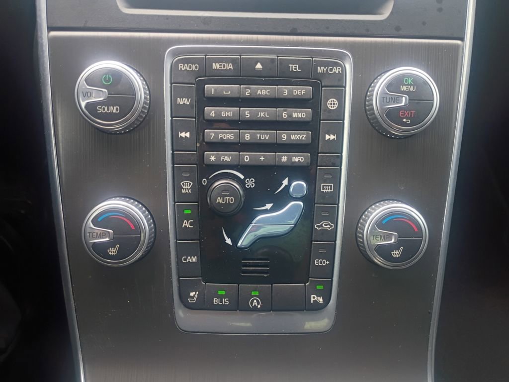 Used 2016 Volvo S60 T5 Premier image 4