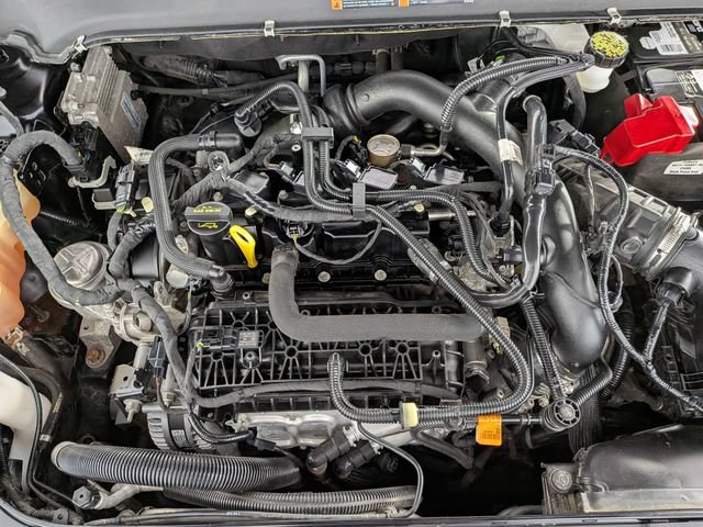 Used 2019 Ford Fusion SE FWD image 25