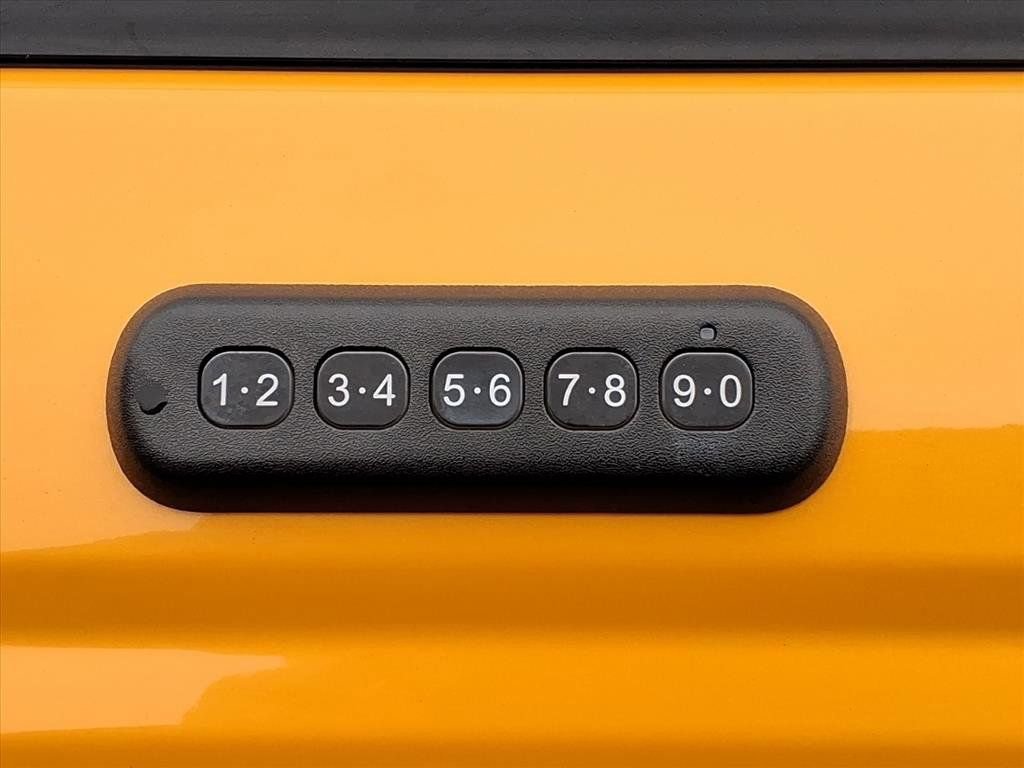 Used 2021 Ford Bronco Badlands image 10