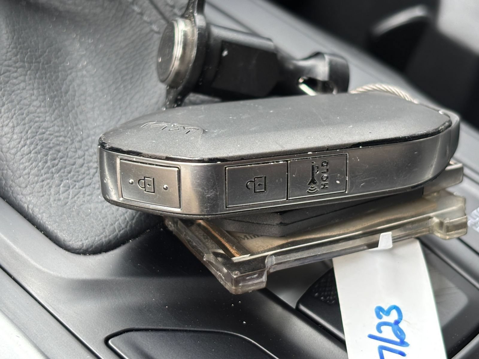 Used 2026 Kia Carnival FWD image 21