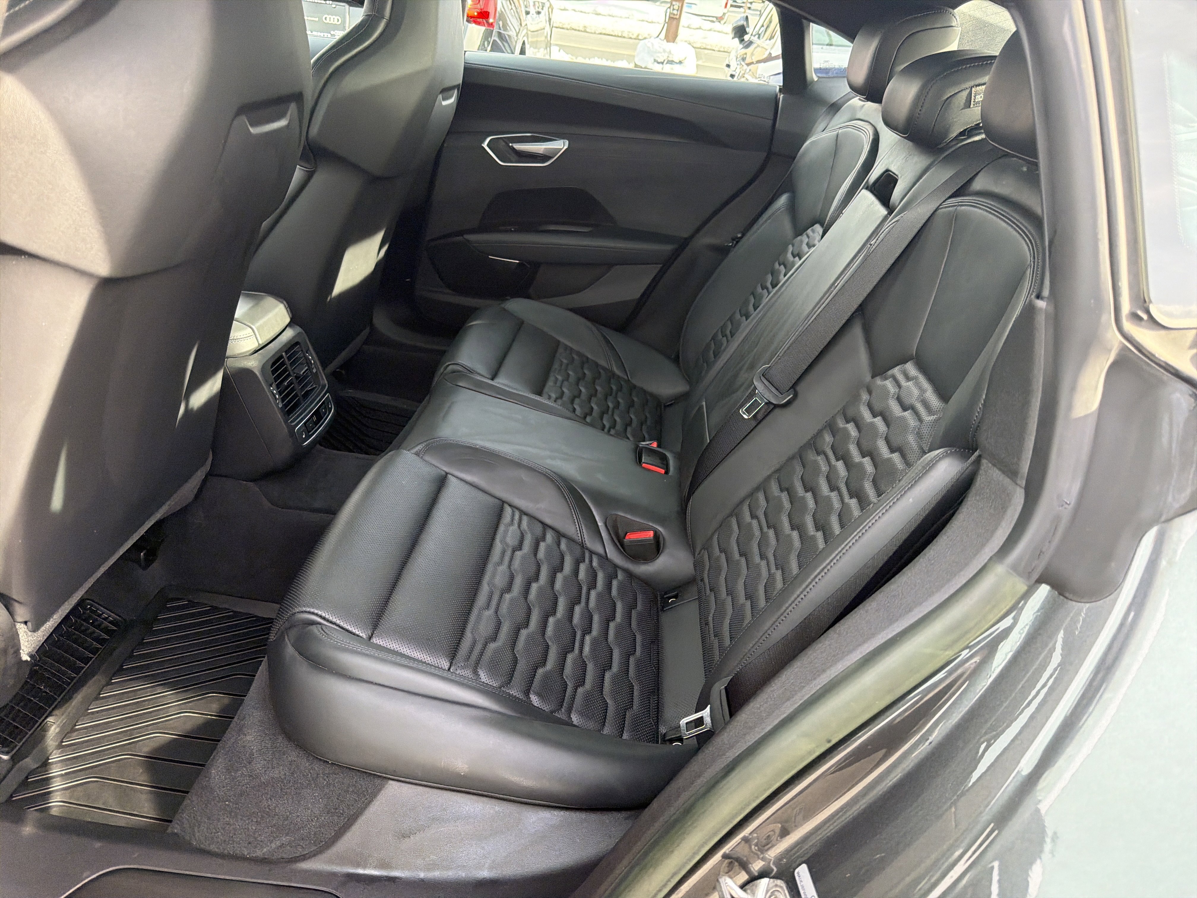 Certified 2023 Audi e-tron GT Premium Plus w/ Performance Package image 9
