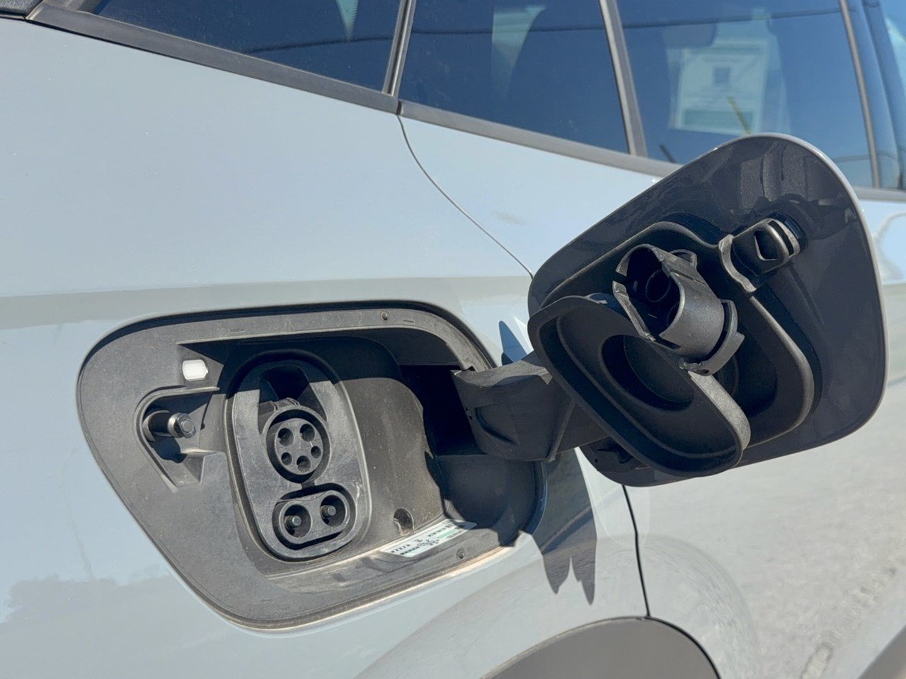 Used 2025 Volkswagen ID.4 Limited RWD image 31