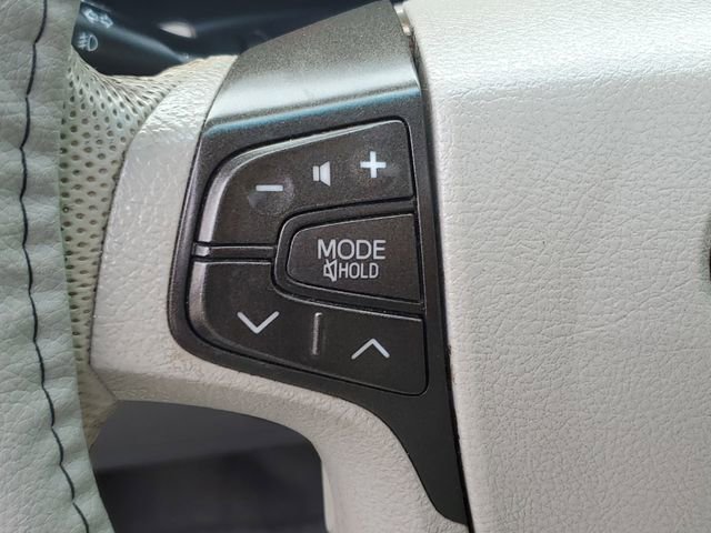 Used 2011 Toyota Sienna XLE image 15